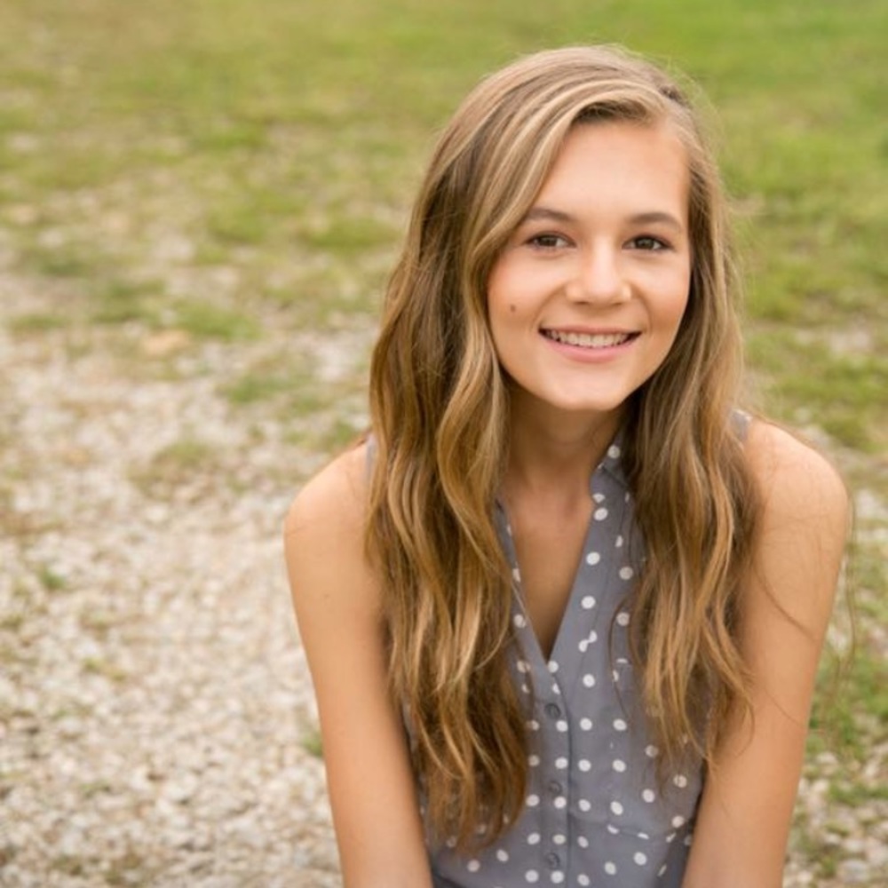 Meet your Posher, Brooke